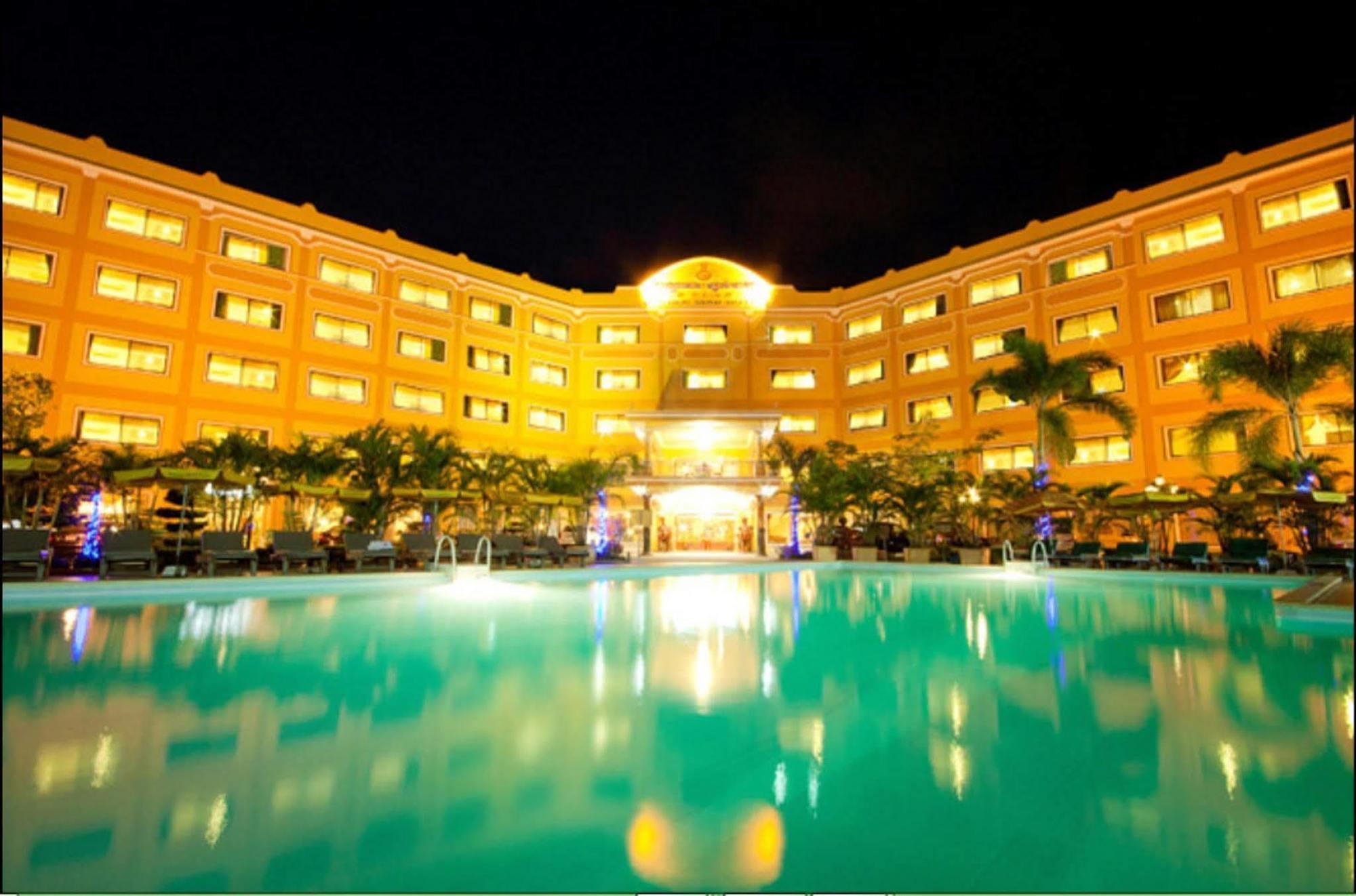 Golden Sand Hotel Sihanoukville Esterno foto