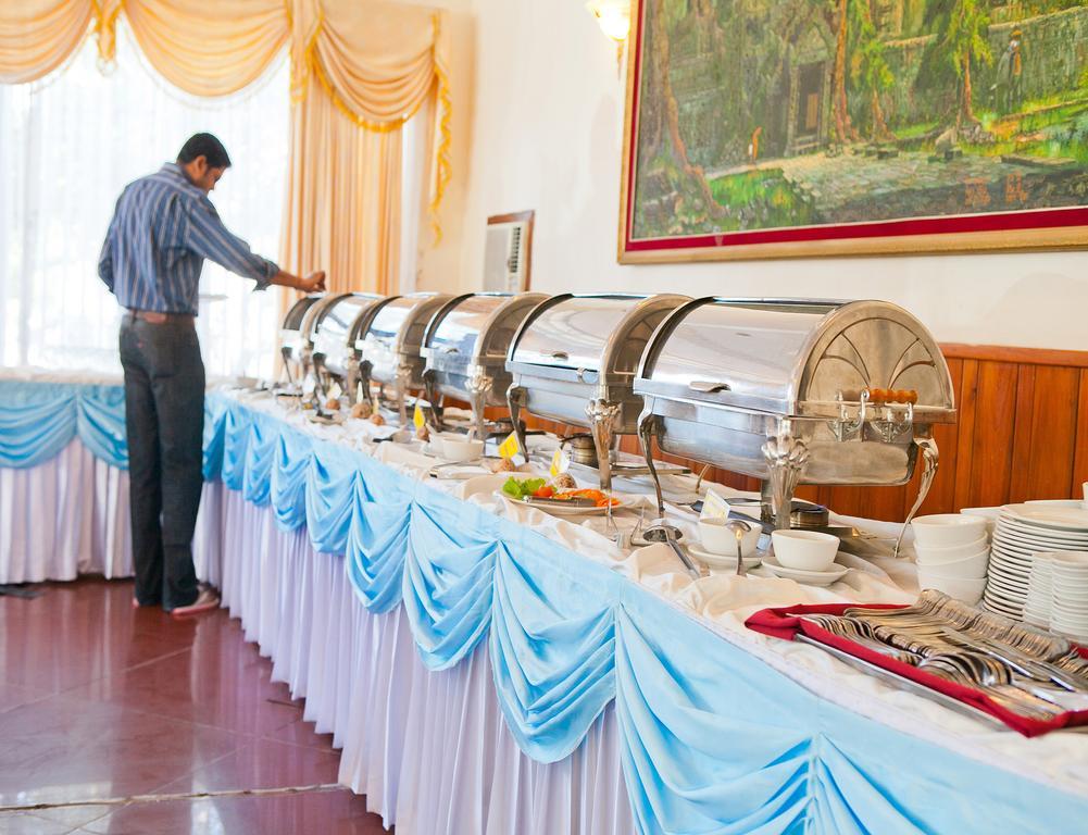 Golden Sand Hotel Sihanoukville Esterno foto