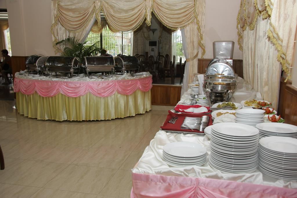 Golden Sand Hotel Sihanoukville Esterno foto